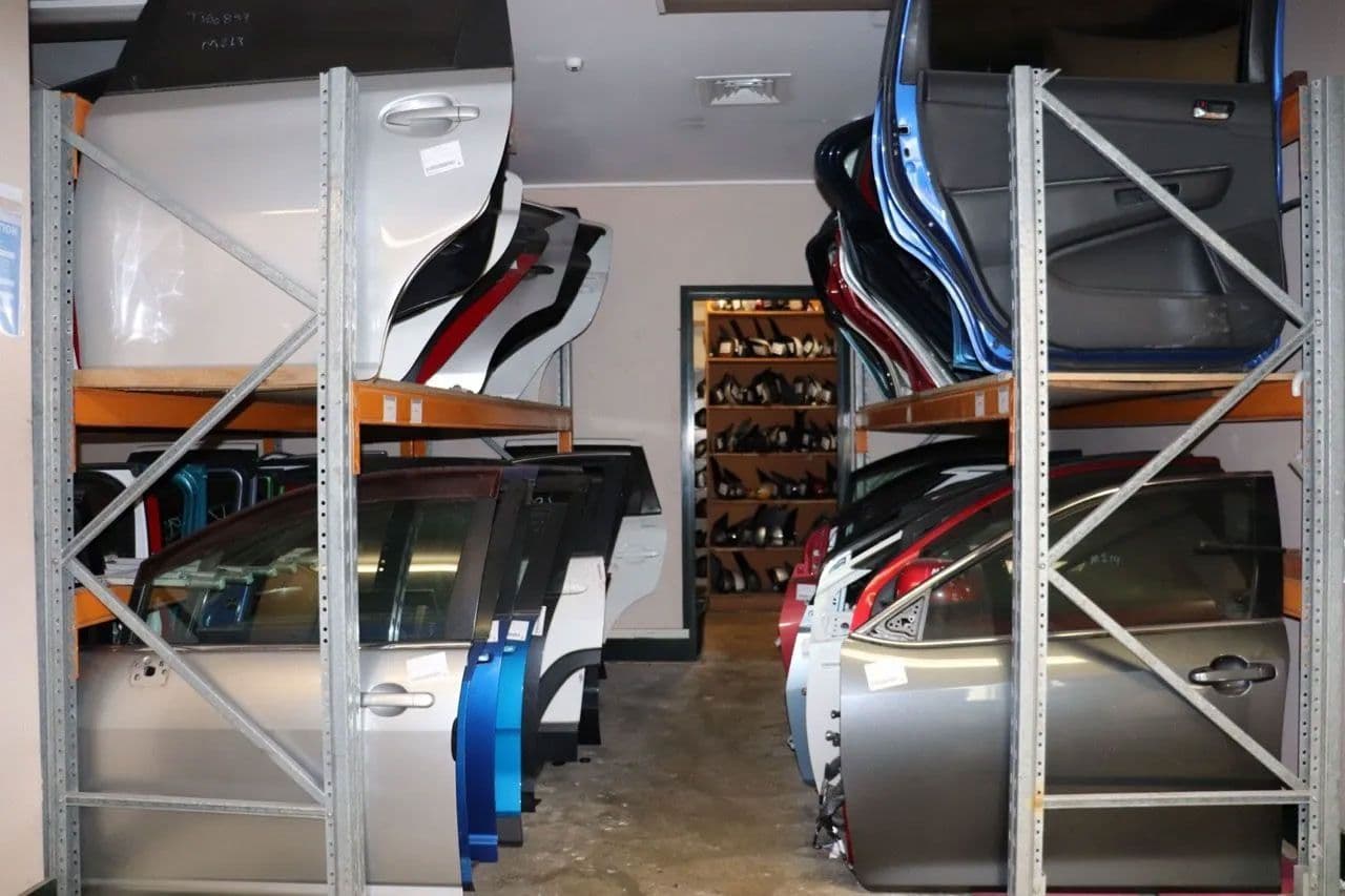 Used Auto Body & Panel Parts